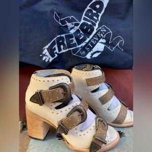 New never worn Freebirds. They are a size 11.